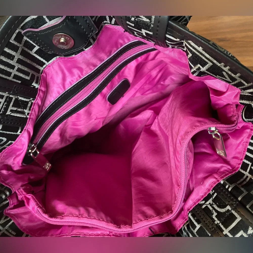 ☘️Diane Von Furstenberg DVF Randa Bucket Tote Bag. Office/carry on/overnight - Picture 7 of 11